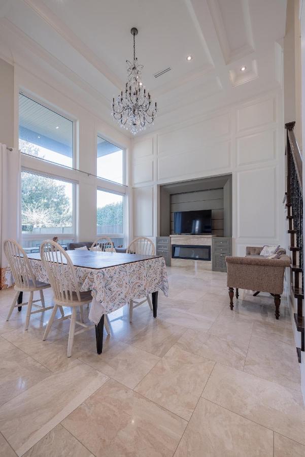 Luxurious Private Rooms In Richmond Dış mekan fotoğraf